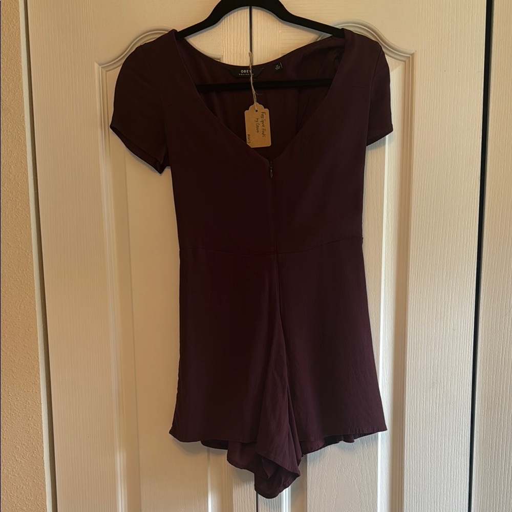 Women's Burgundy Short Sleeve Top